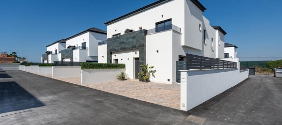 Villa de 3 dormitorios en Santa Pola, Spain No. 16517 9