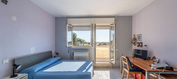 Пентхаус с 2 комнатами в Чампино, Италия № 17859 18