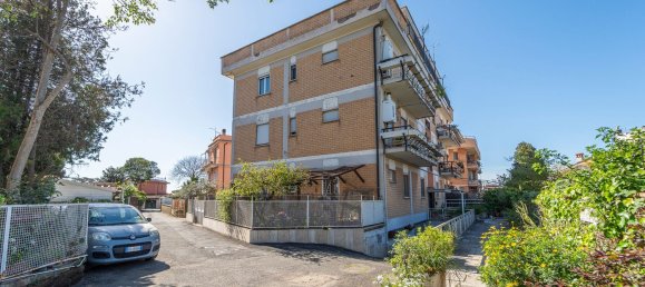 Пентхаус с 2 комнатами в Чампино, Италия № 17859 12