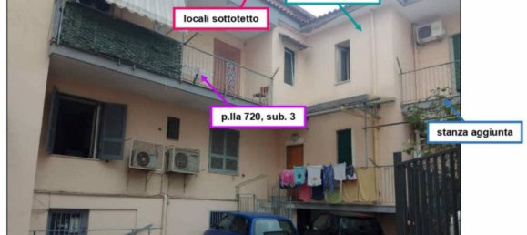 4 bedrooms Apartment in Frattaminore, Italy No. 372704 3