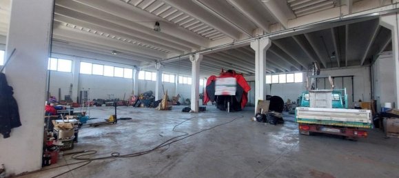 Armazém em Giulianova, Italy 6900 m² N.º 376284 11