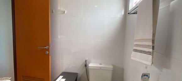 Apartamento com 2 quartos em condomínio em Phra Khanong, Thailand N.º 9381 8