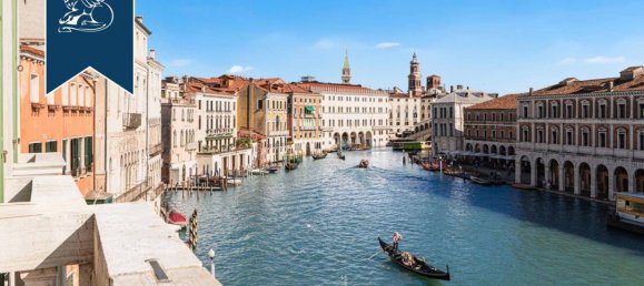 Apartamento de 2 dormitorios en Venice, Italy No. 274589 7