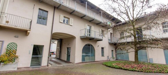 3 rooms Apartment in San Benigno Canavese, Italy No. 136597 2