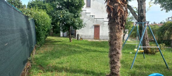 Квартира с 4 комнатами в Удине, Италия № 284432 3