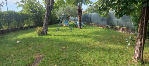 Квартира с 4 комнатами в Удине, Италия № 284432 2