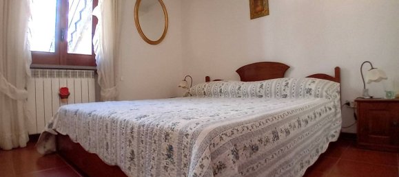 6 rooms Apartment in Castel di Sangro, Italy No. 24006 10