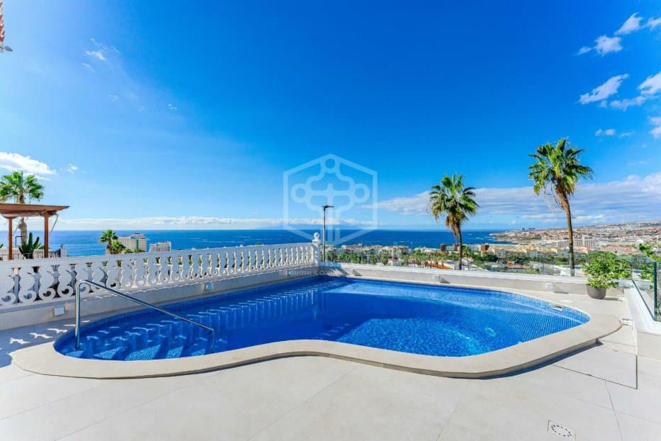 4 chambres Villa à Adeje, Spain No. 291047