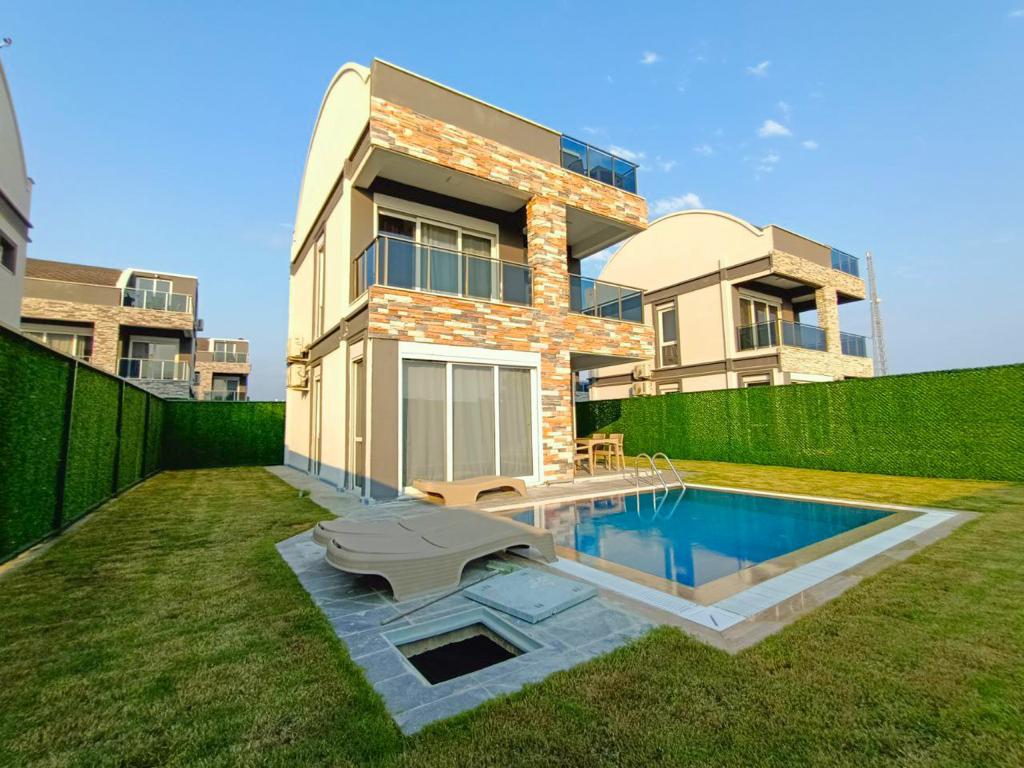 Villa 3+1 in Antalya, Turkey No. 10831