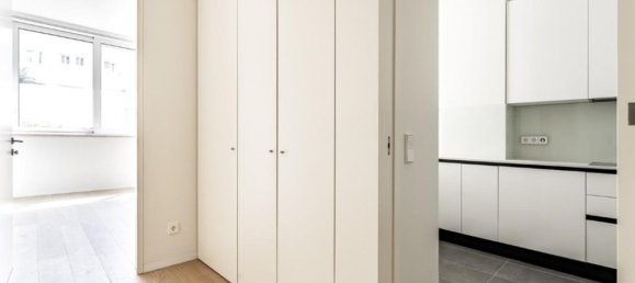 1 bedroom Apartment in Lisbon, Portugal No. 80142 2