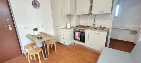 2 rooms Penthouse in Rome, Italy No. 46823 6