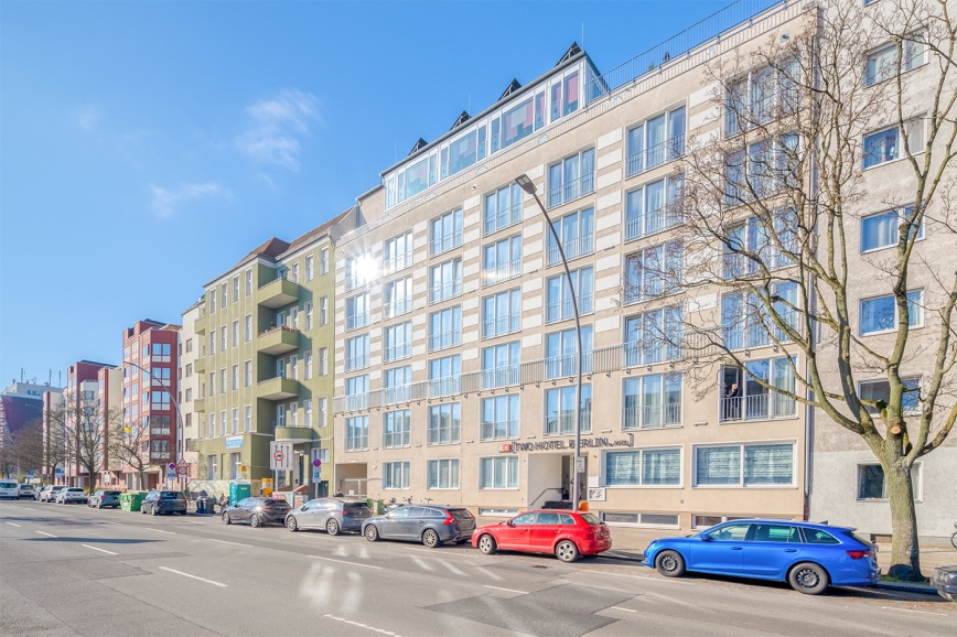 Apartamento de 3 dormitorios en Wilmersdorf, Germany No. 77651