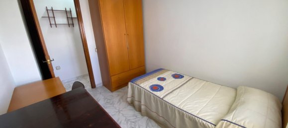 Apartamento de 3 dormitorios en Almería, Spain No. 167312 16