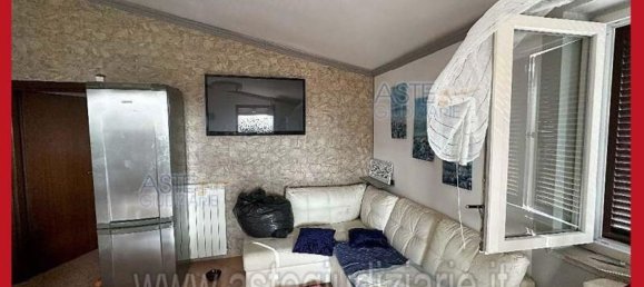 5 bedrooms Apartment in Rome, Italy No. 330868 4