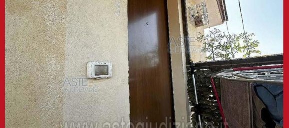 5 bedrooms Apartment in Rome, Italy No. 330868 2