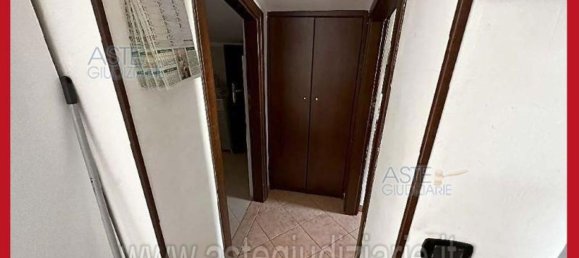 5 bedrooms Apartment in Rome, Italy No. 330868 22
