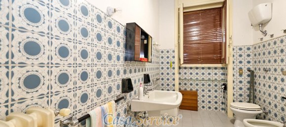 Casa de 15 habitaciónes en Parabita, Italy No. 236671 40