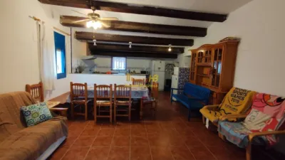  قطعة أرض في Tortosa, Spain 170متر مربع رقم 165130