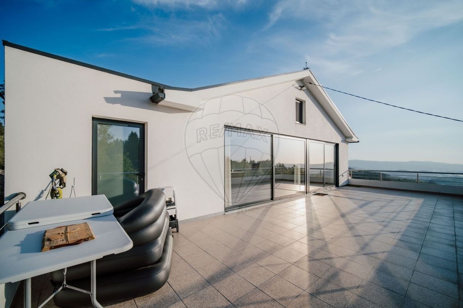 Дом с 6 спальнями в Гимарайнш, Португалия № 203884