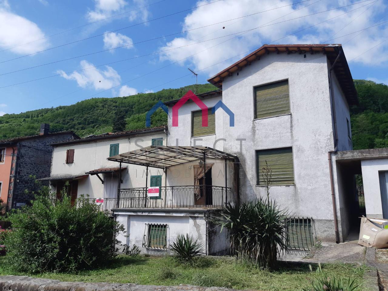 4 rooms House in Borgo a Mozzano, Italy No. 87754