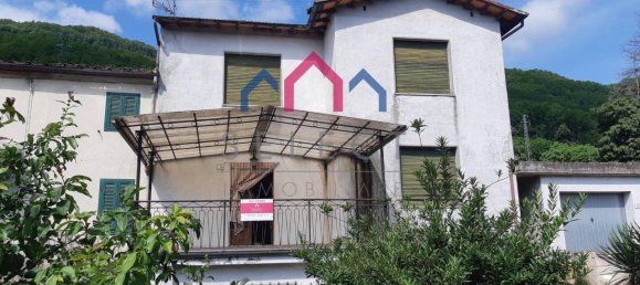 4 rooms House in Borgo a Mozzano, Italy No. 87754 11