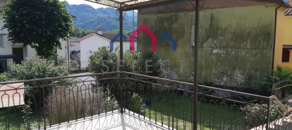 4 rooms House in Borgo a Mozzano, Italy No. 87754 5