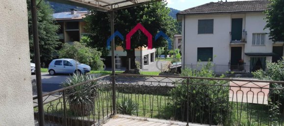 4 rooms House in Borgo a Mozzano, Italy No. 87754 3