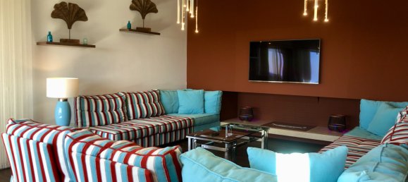 3 bedrooms Villa in Estepona, Spain No. 639 10