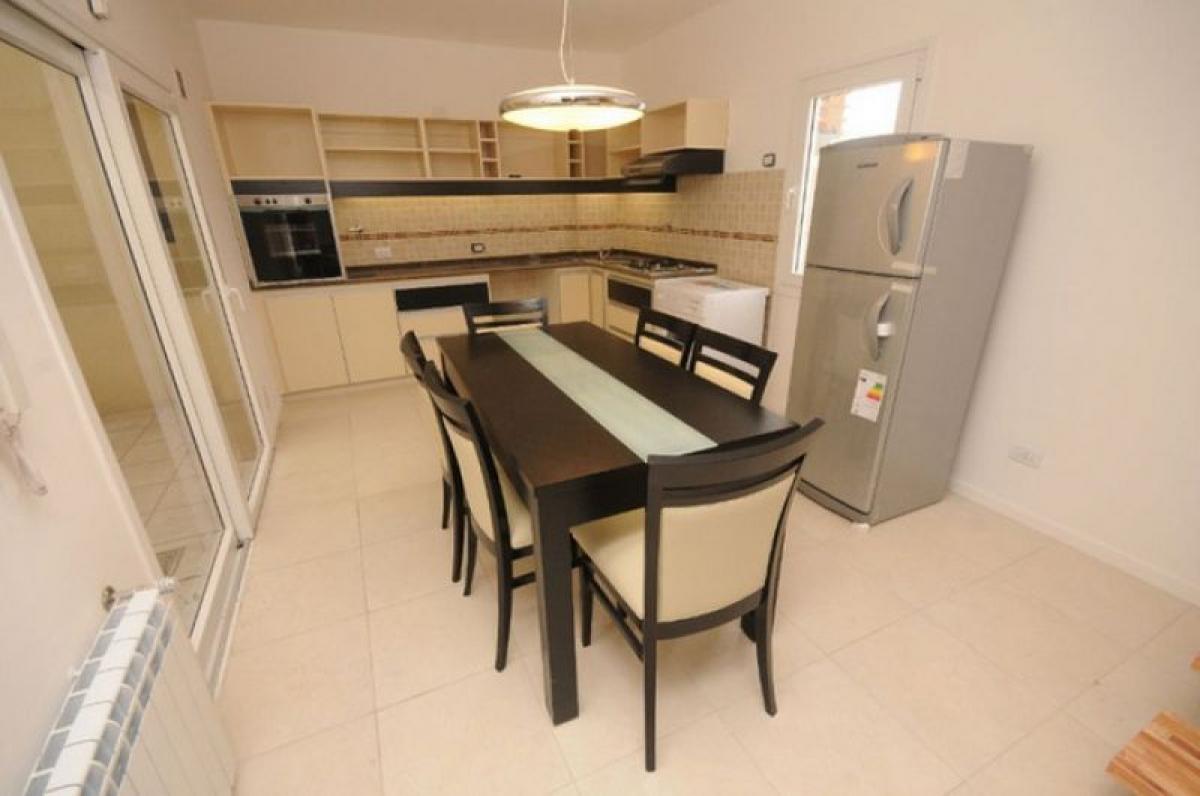 3 bedrooms Commercial property in Cordoba, Argentina No. 24825