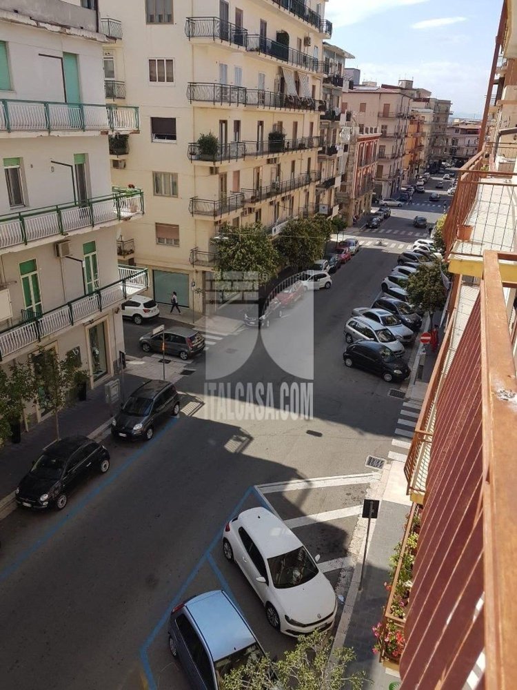 4 chambres Appartement à Crotone, Italy No. 402207