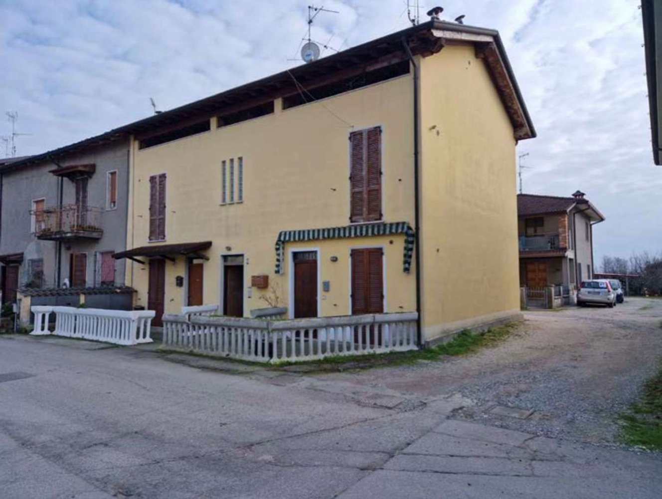 2-salle Appartement à Barbariga, Italy No. 277441