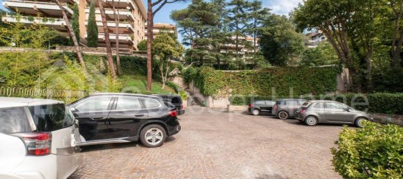 Квартира с 5 комнатами в Рим, Италия № 33428 3