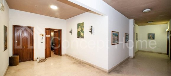 Квартира с 5 комнатами в Рим, Италия № 33428 6