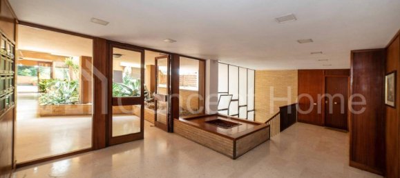 Квартира с 5 комнатами в Рим, Италия № 33428 5