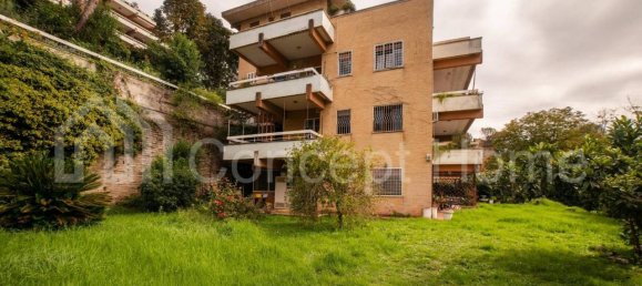 Квартира с 5 комнатами в Рим, Италия № 33428 21