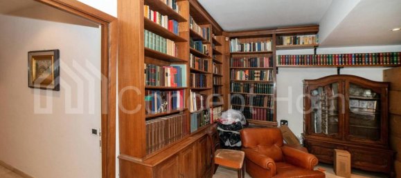 Квартира с 5 комнатами в Рим, Италия № 33428 48