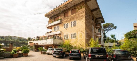 Квартира с 5 комнатами в Рим, Италия № 33428 15