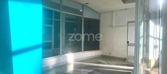 55m² Commercial property in Viana do Castelo, Portugal No. 90727 27