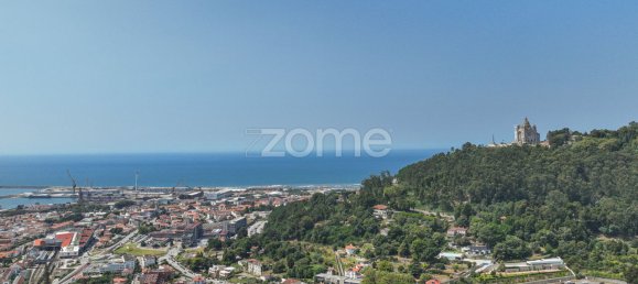 55m² Commercial property in Viana do Castelo, Portugal No. 90727 47