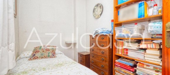 Edificio de 15 dormitorios en Alicante, Spain No. 185804 32