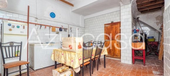 Edificio de 15 dormitorios en Alicante, Spain No. 185804 16