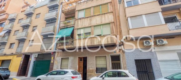 Edificio de 15 dormitorios en Alicante, Spain No. 185804 2