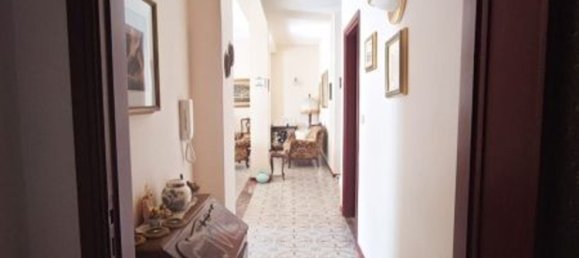 4-salle Appartement à Syracuse, Italy No. 248105 8