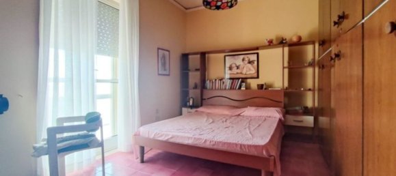 4-salle Appartement à Syracuse, Italy No. 248105 10