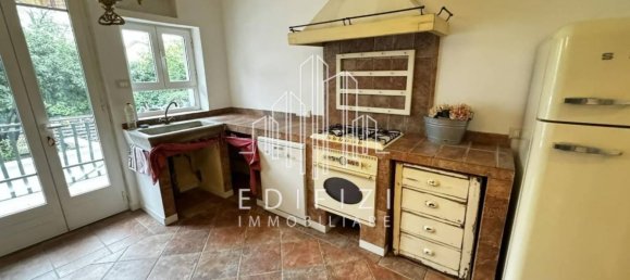 2 bedrooms Apartment in Massa, Italy No. 142256 3