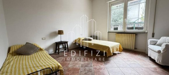 2 bedrooms Apartment in Massa, Italy No. 142256 7