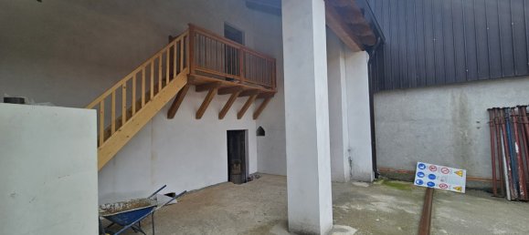 4 bedrooms Villa in Vauda Canavese, Italy No. 69839 4