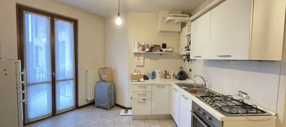 2 غرف نوم شقة في Chiari, Italy رقم 329045 3