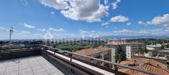 3 Schlafzimmer Wohnung in Macerata, Italy, Nr. 258251 10