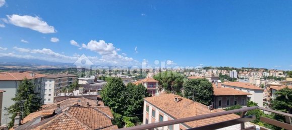 3 Schlafzimmer Wohnung in Macerata, Italy, Nr. 258251 11